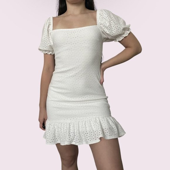 Speechless Women's White Eyelet Puff Sleeve Dress Size Medium - Picture 1 of 14